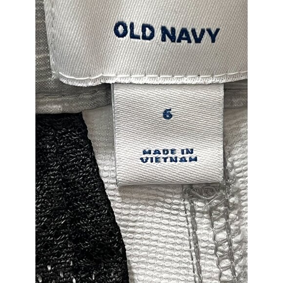 Old Navy Boys Gray Tech Chino Shorts Size 6 Activewear Summer - Picture 3 of 10